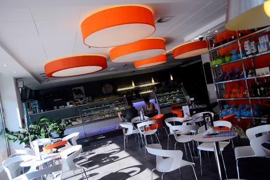 Punto Gelato Kavezo-Fagyizo-Pizzeria